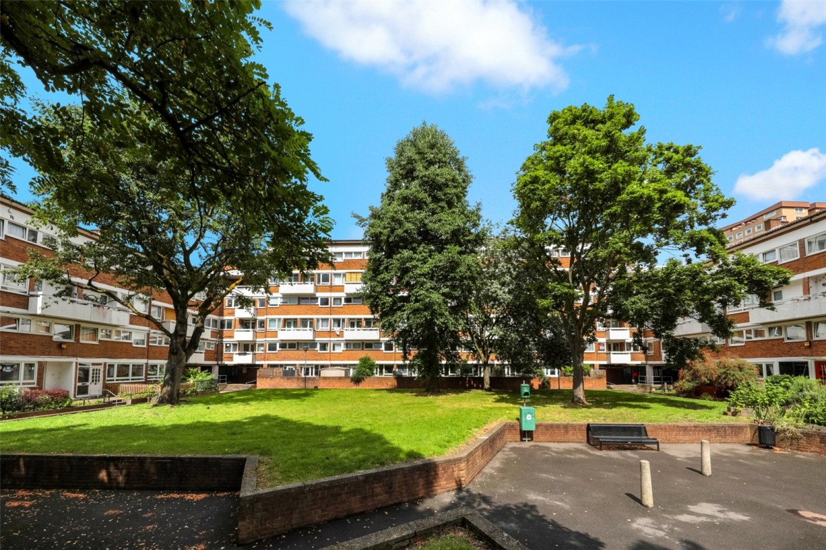 Pownall Road, London