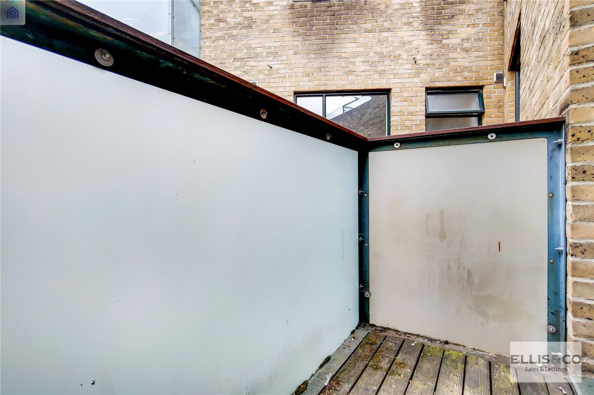 Bethnal Green Road, 114-118 Bethnal Green Road, London