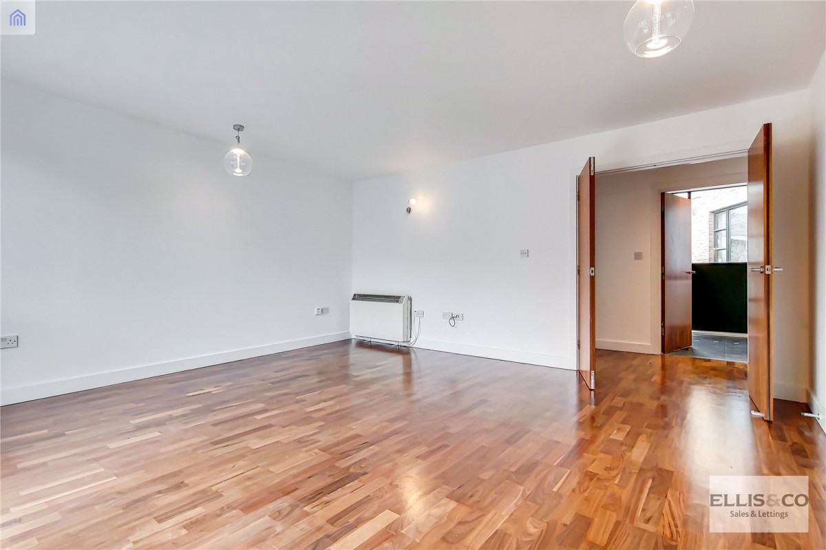 Bethnal Green Road, 114-118 Bethnal Green Road, London