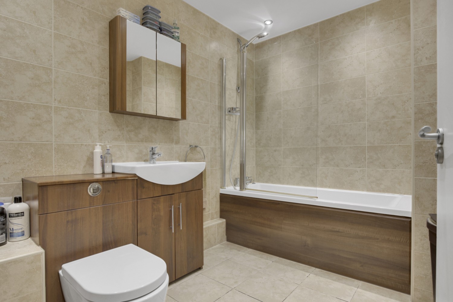 Willow Tree Close, London