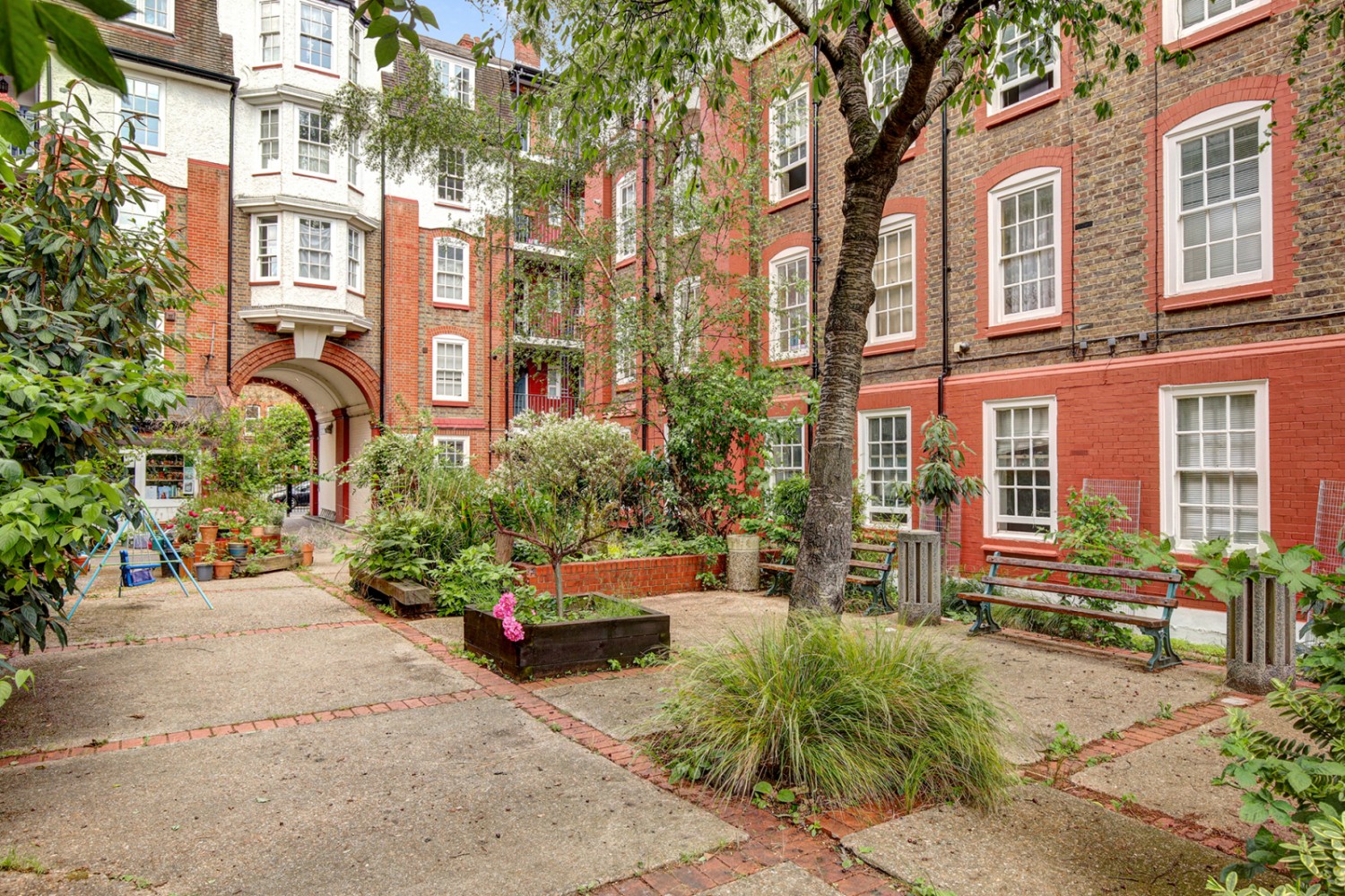 Sylvester Road, London