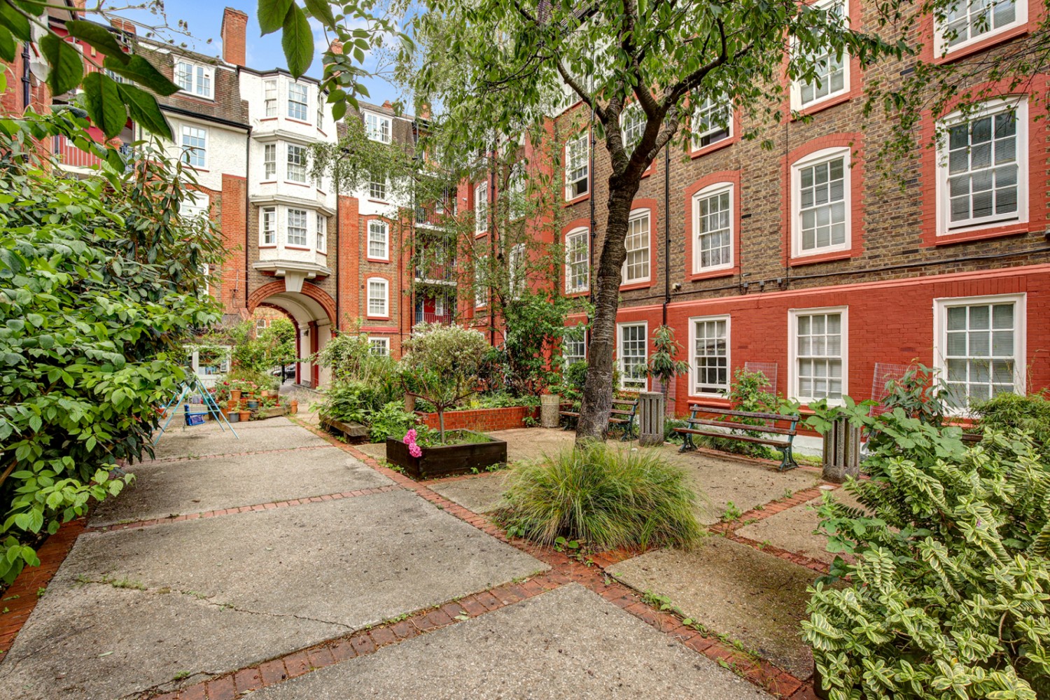 Sylvester Road, London