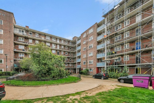 Approach Road, London
