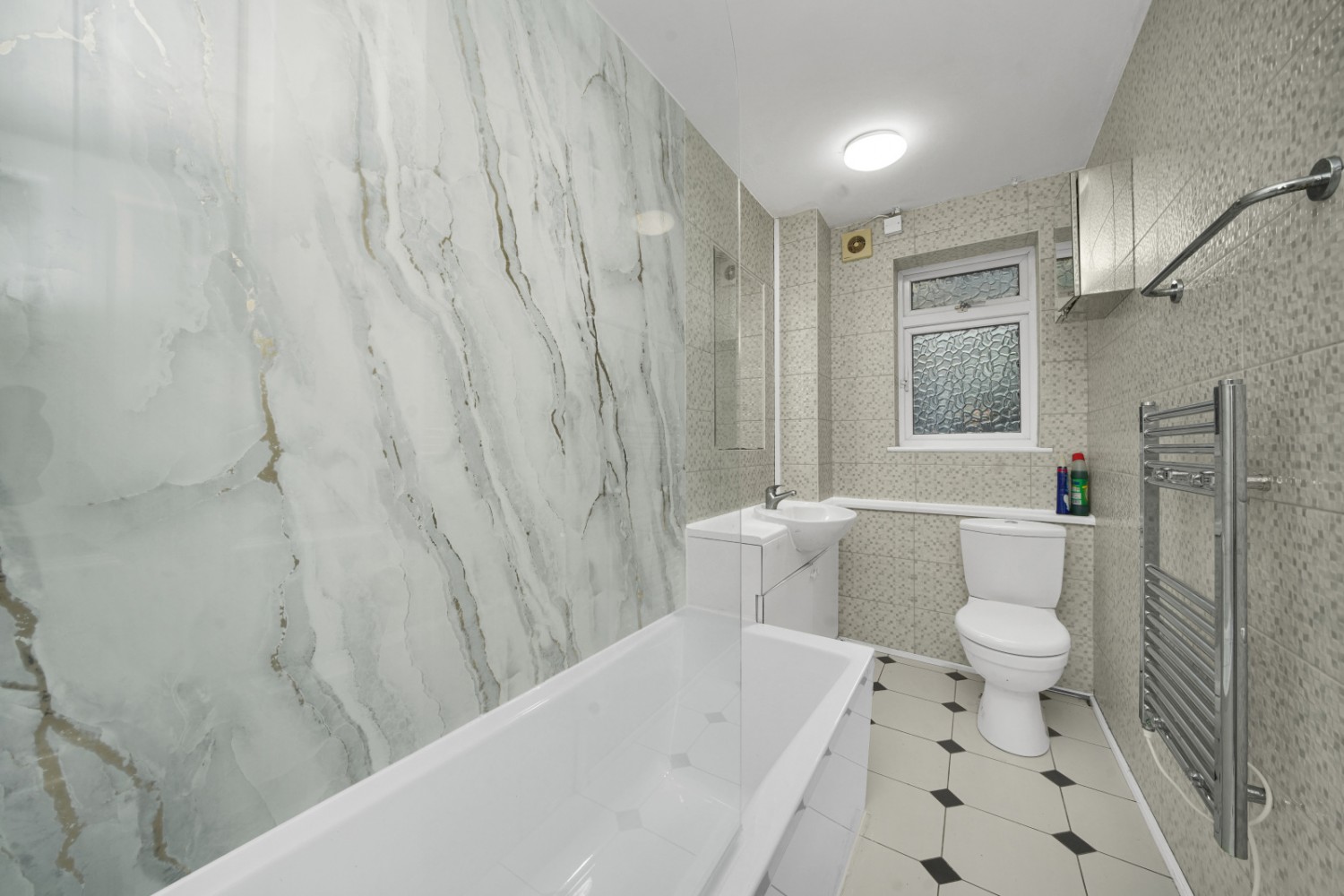 Portelet Road, London