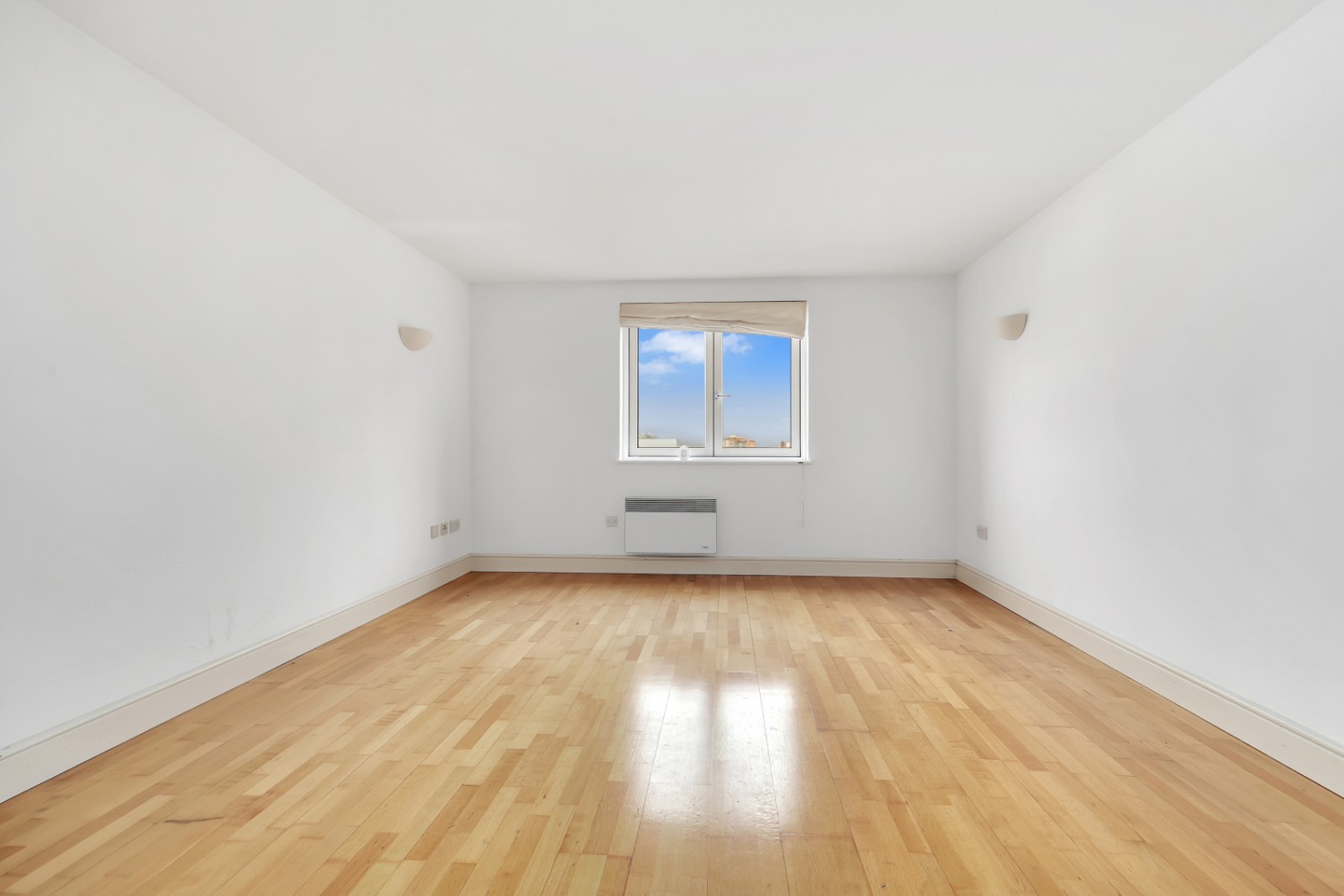 Plumbers Row, 23 Plumbers Row, London