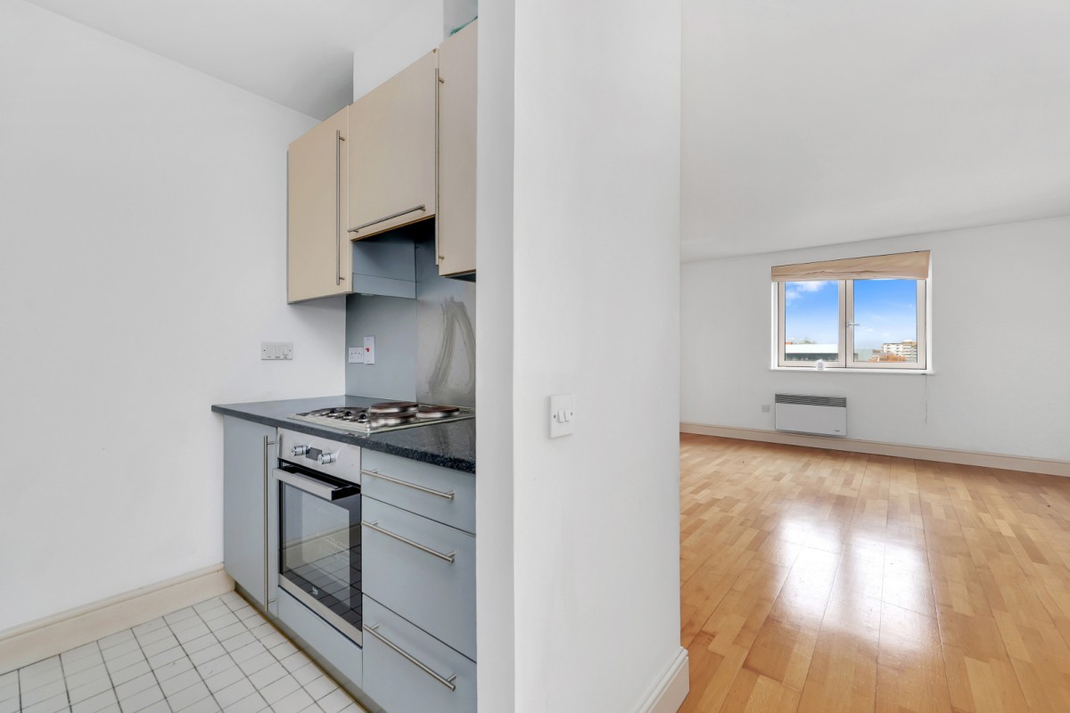 Plumbers Row, 23 Plumbers Row, London