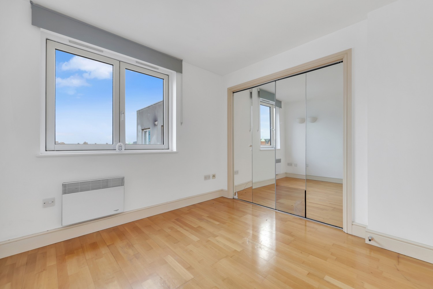 Plumbers Row, 23 Plumbers Row, London