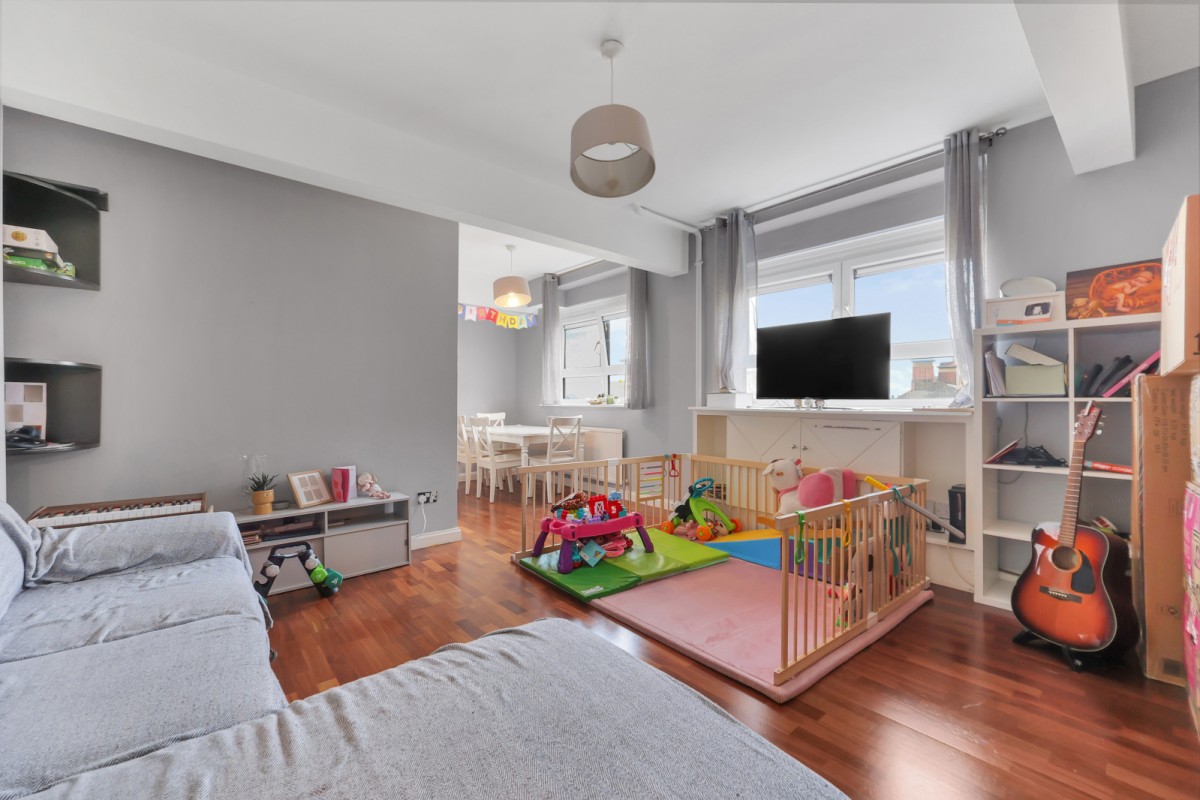 Bethnal Green Road, 463 Bethnal Green Road, London