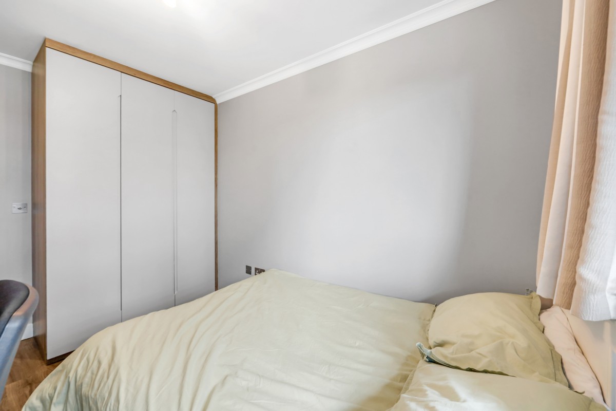 Meath Crescent, 1 Meath Crescent, London