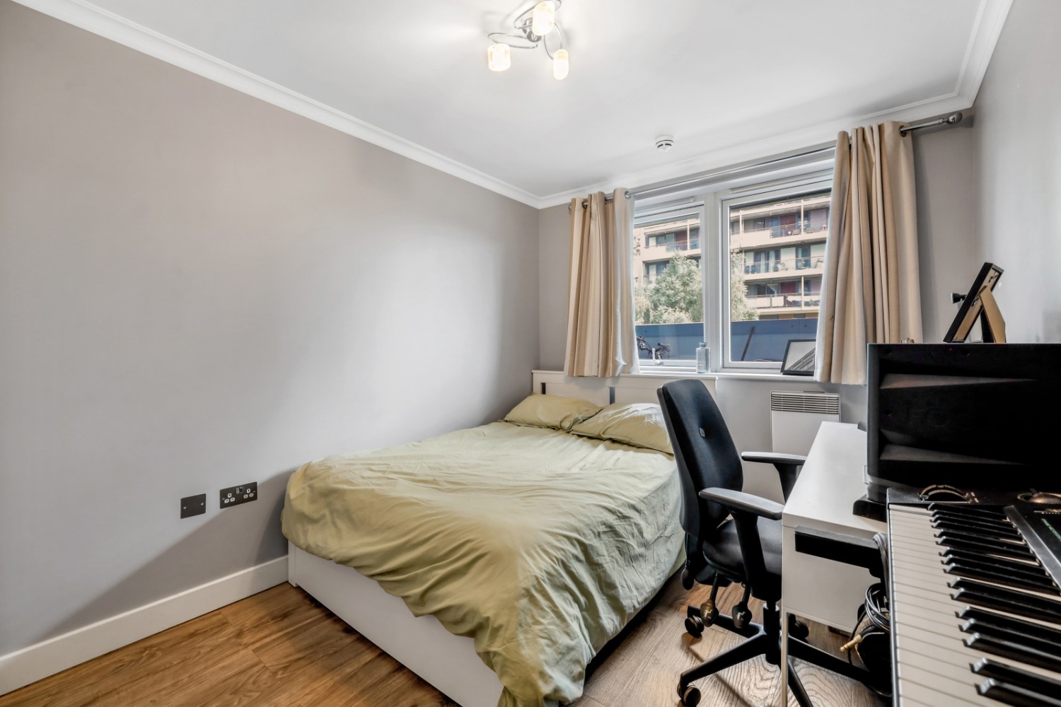 Meath Crescent, 1 Meath Crescent, London