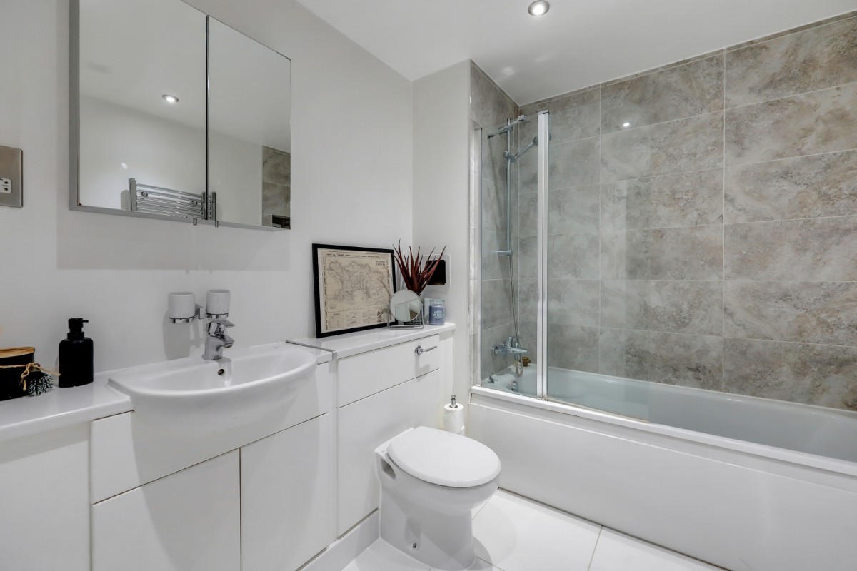 Meath Crescent, 1 Meath Crescent, London