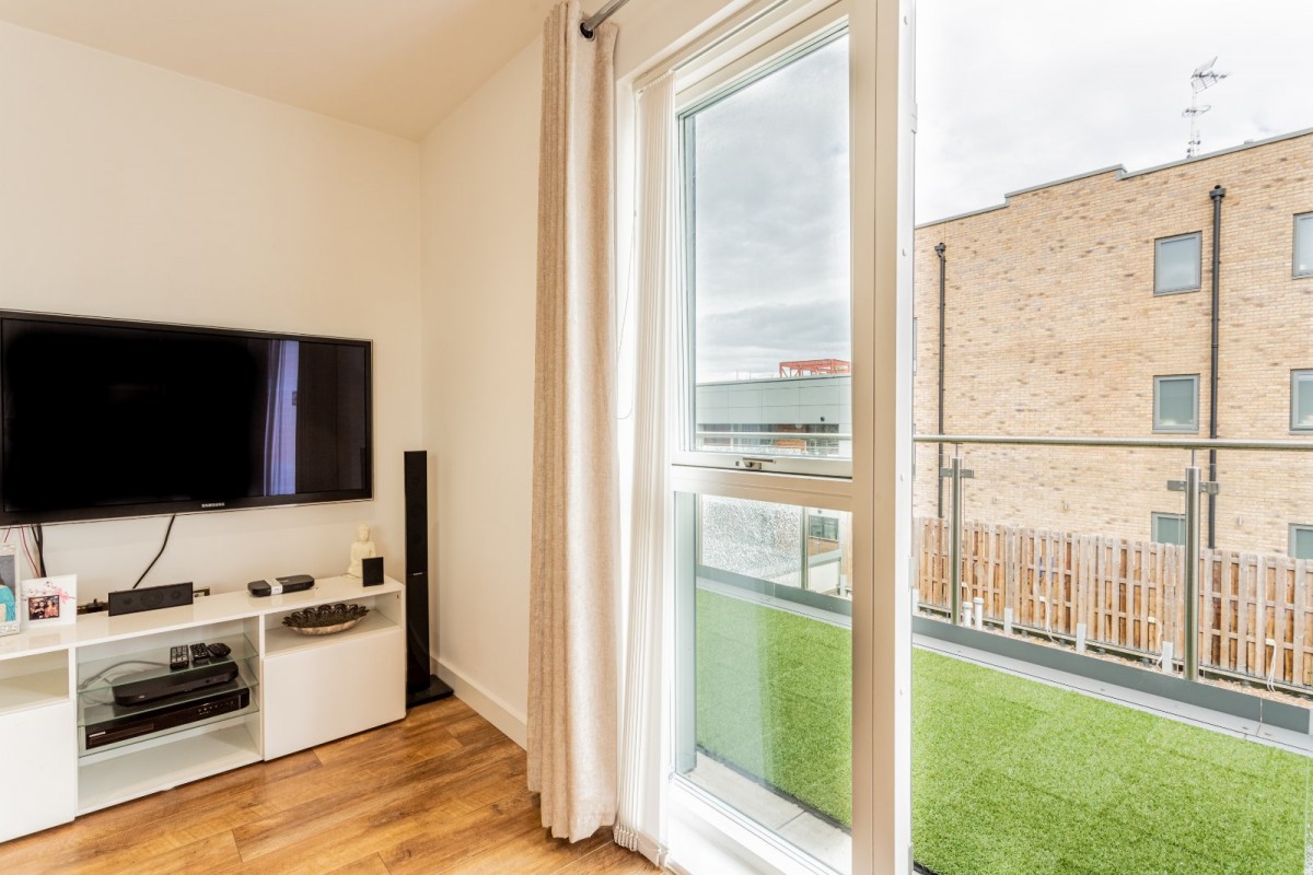 Ruby Mews, 11 Ruby Mews, London