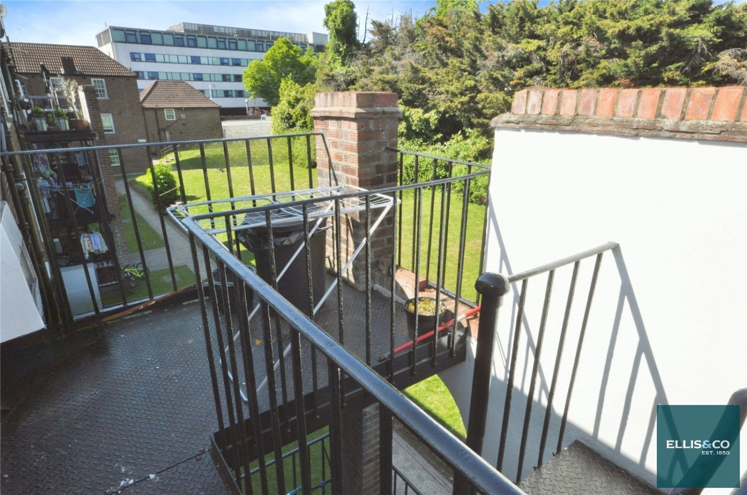 North Circular Road, Finchley, London