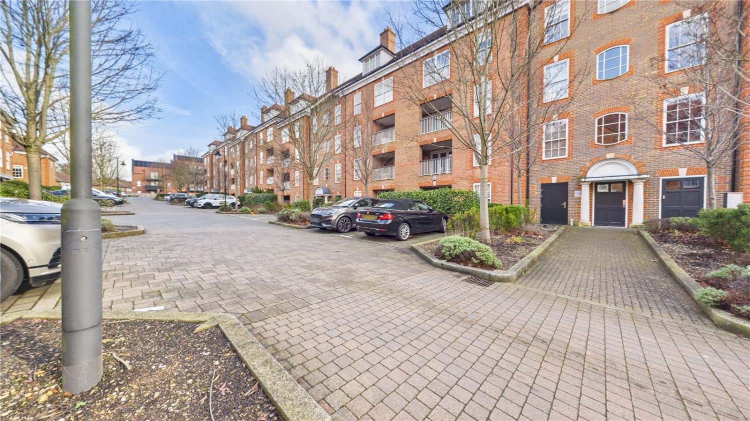 Ashridge Close, 4 Ashridge Close, Finchley, London