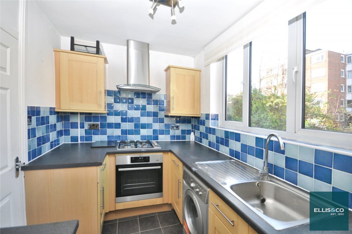 East End Road, London