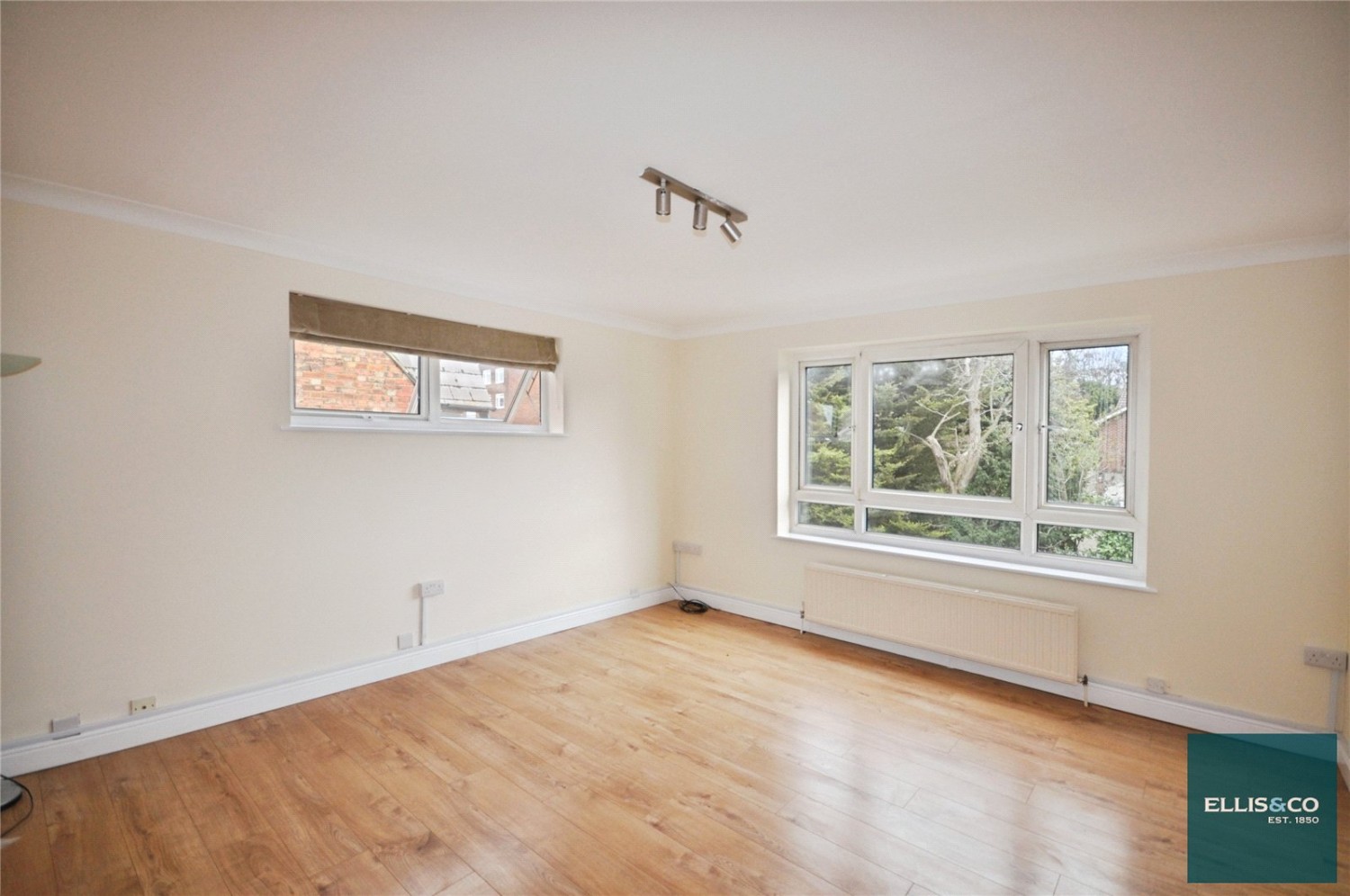 Dollis Road, Finchley