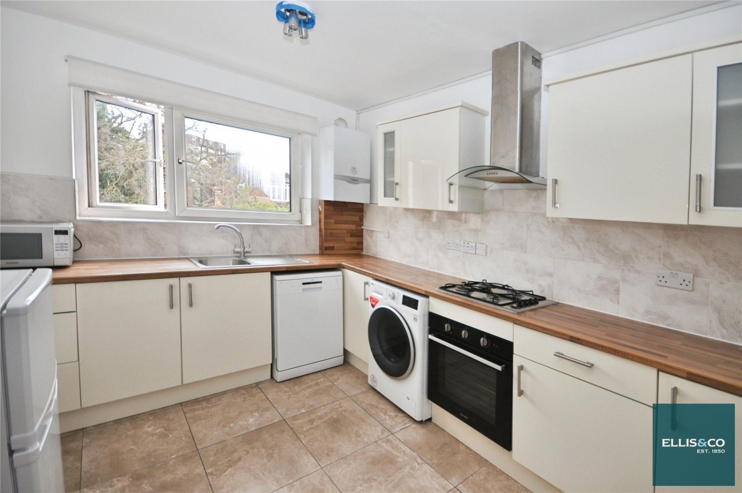 Dollis Road, Finchley