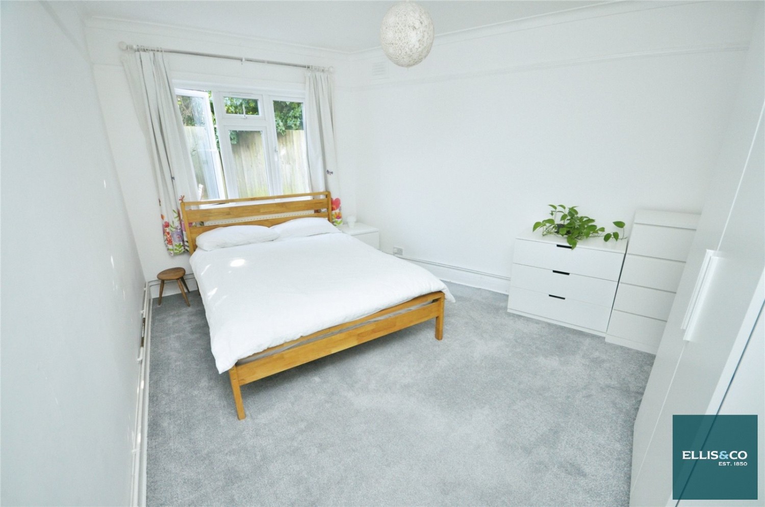 Crescent Road, Finchley