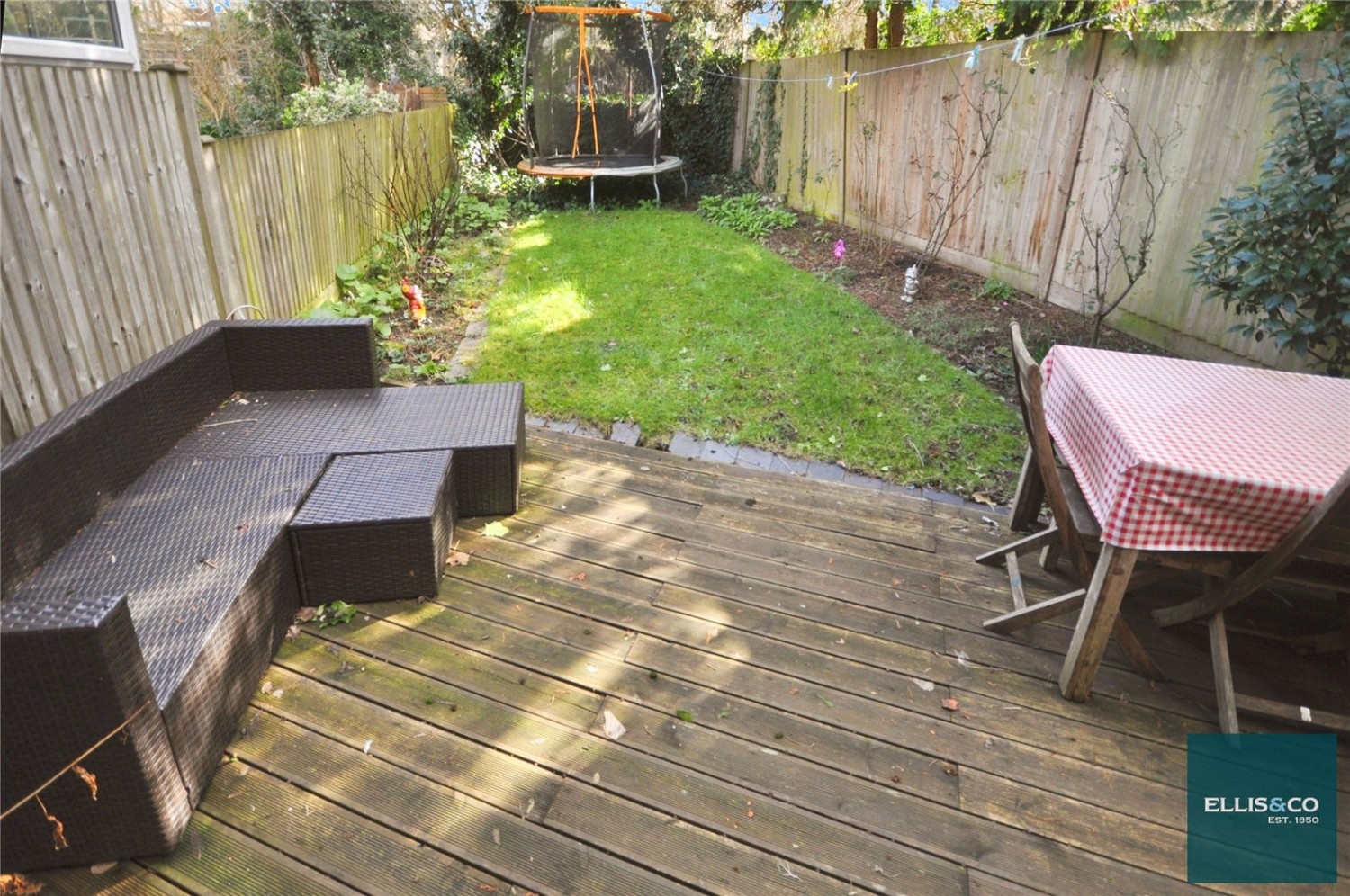 Crescent Road, Finchley