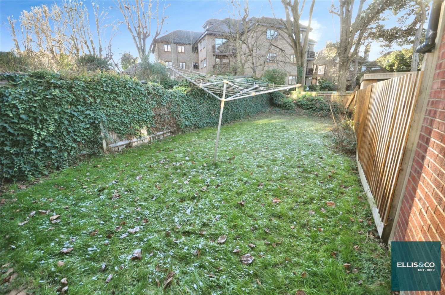 Wickliffe Avenue, Finchley