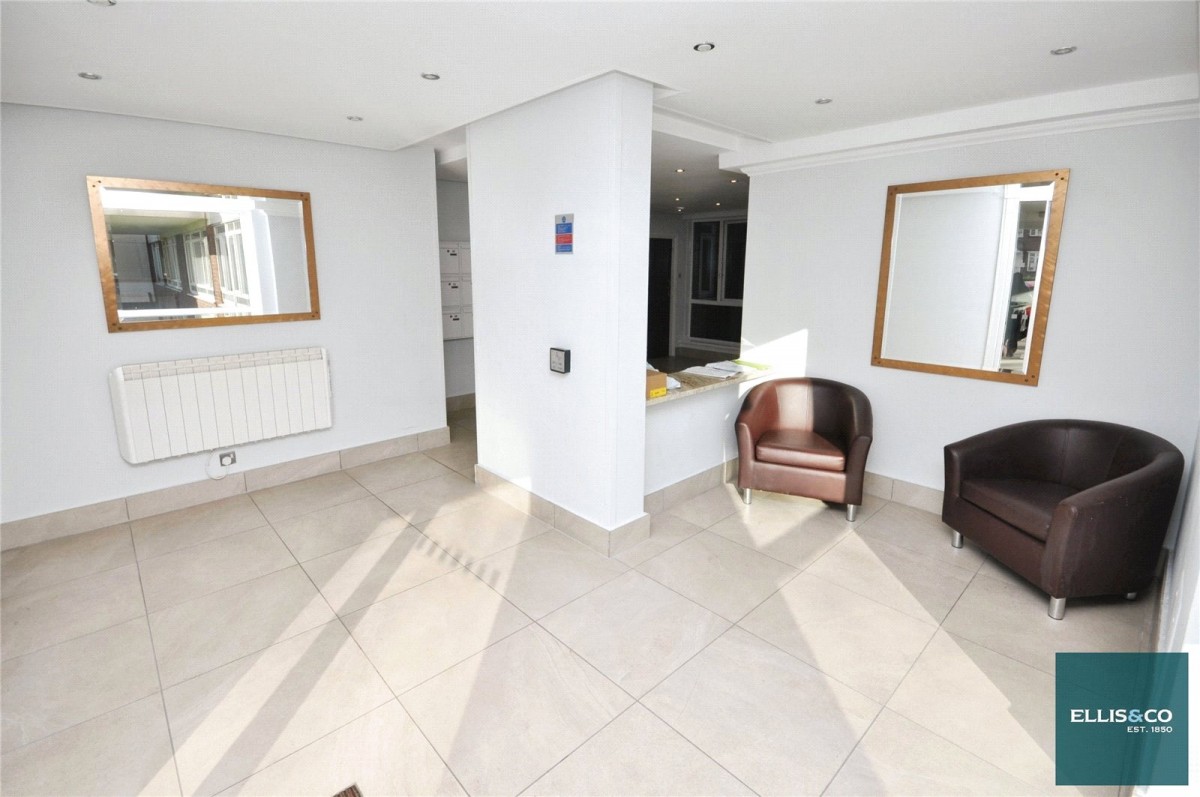 Regents Park Road, Finchley, London