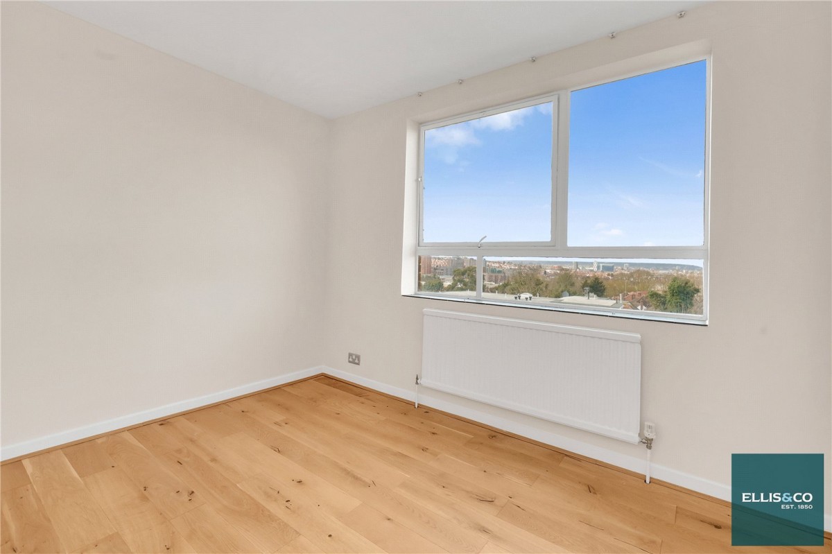 Station Road, Hendon