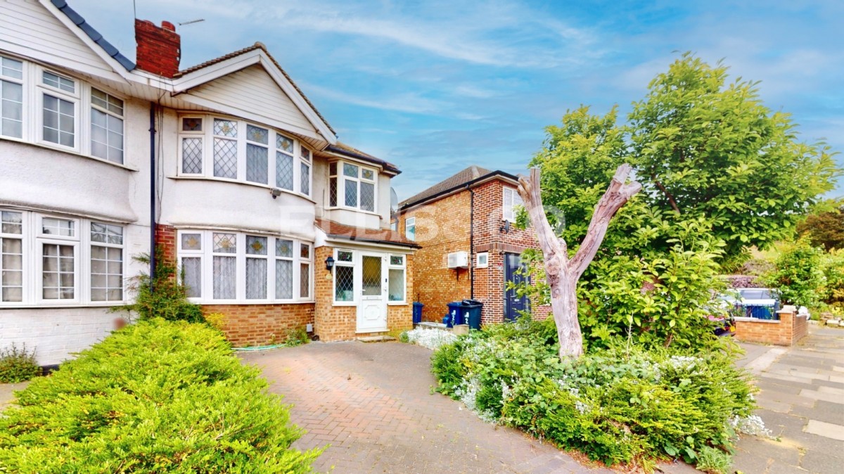 Western Avenue, Greenford