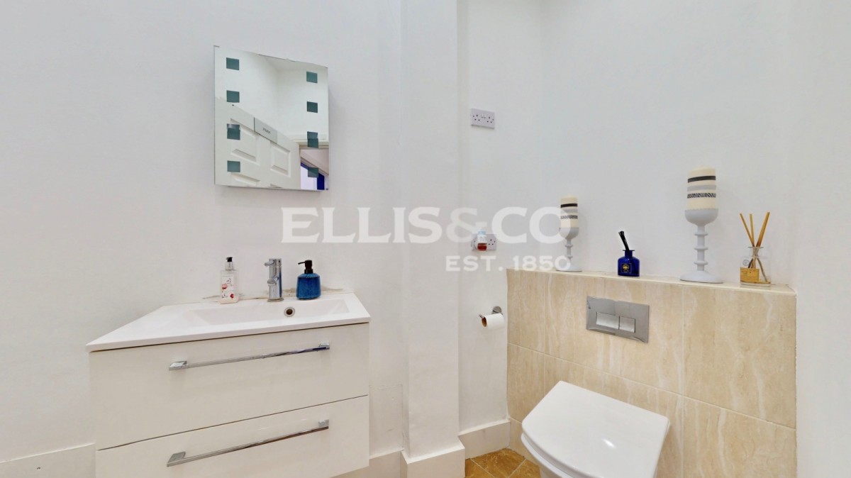 Perivale, Greenford