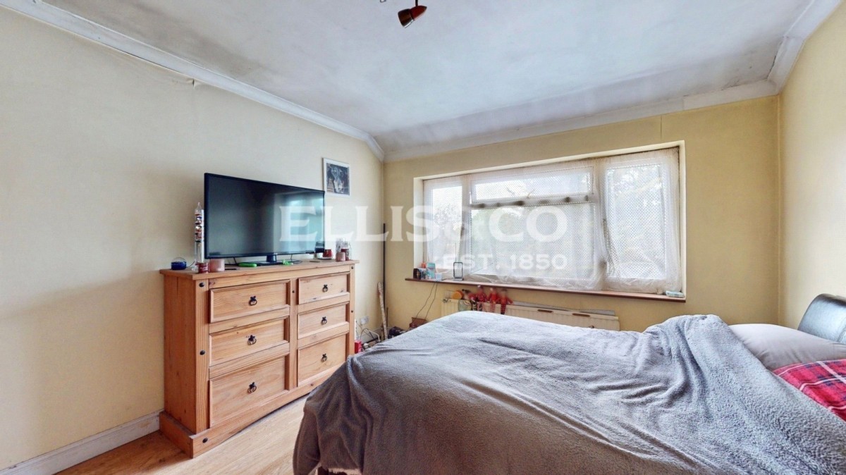 Western Avenue, Greenford