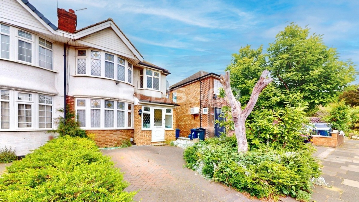 Western Avenue, Greenford