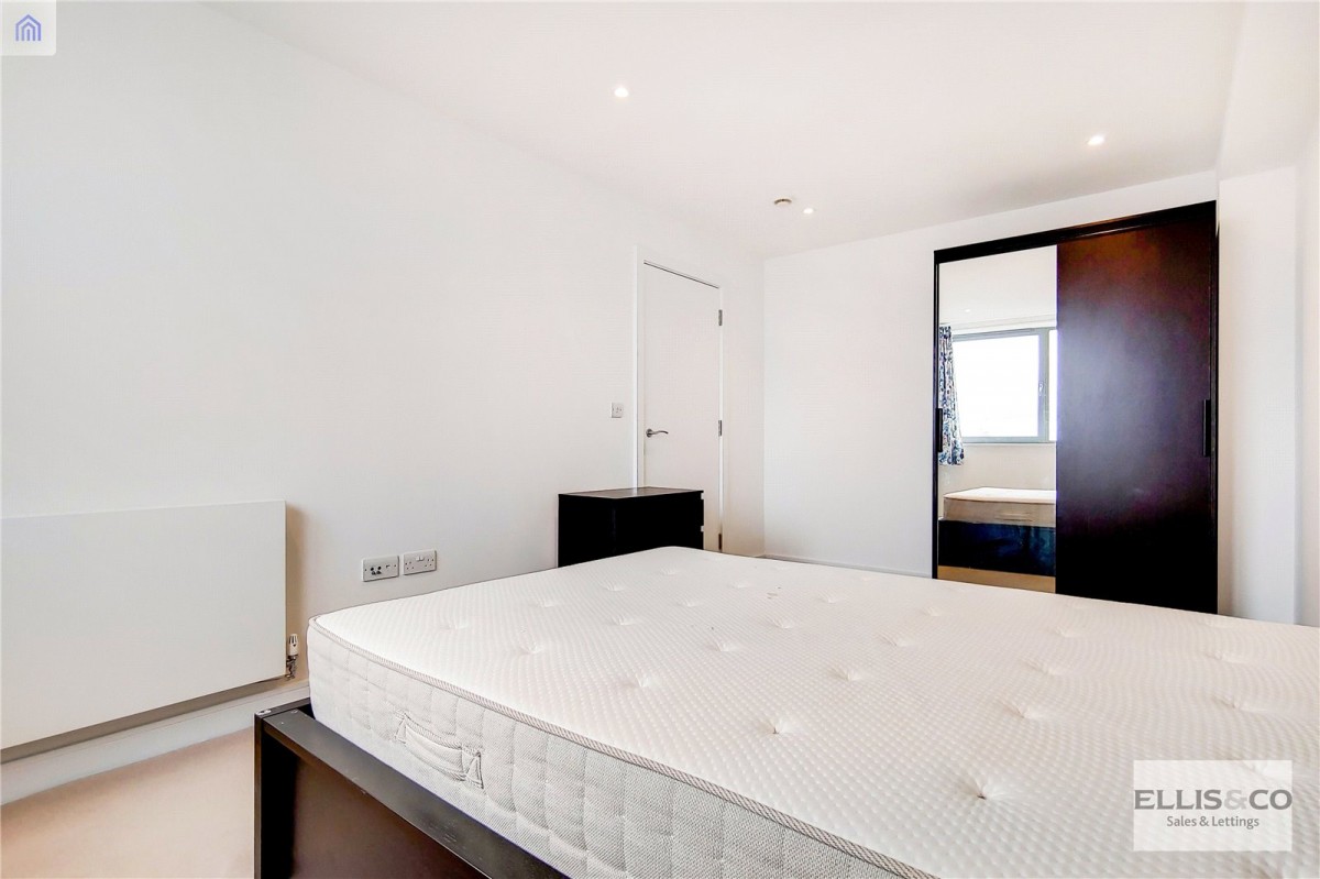 Wembley, Central Square