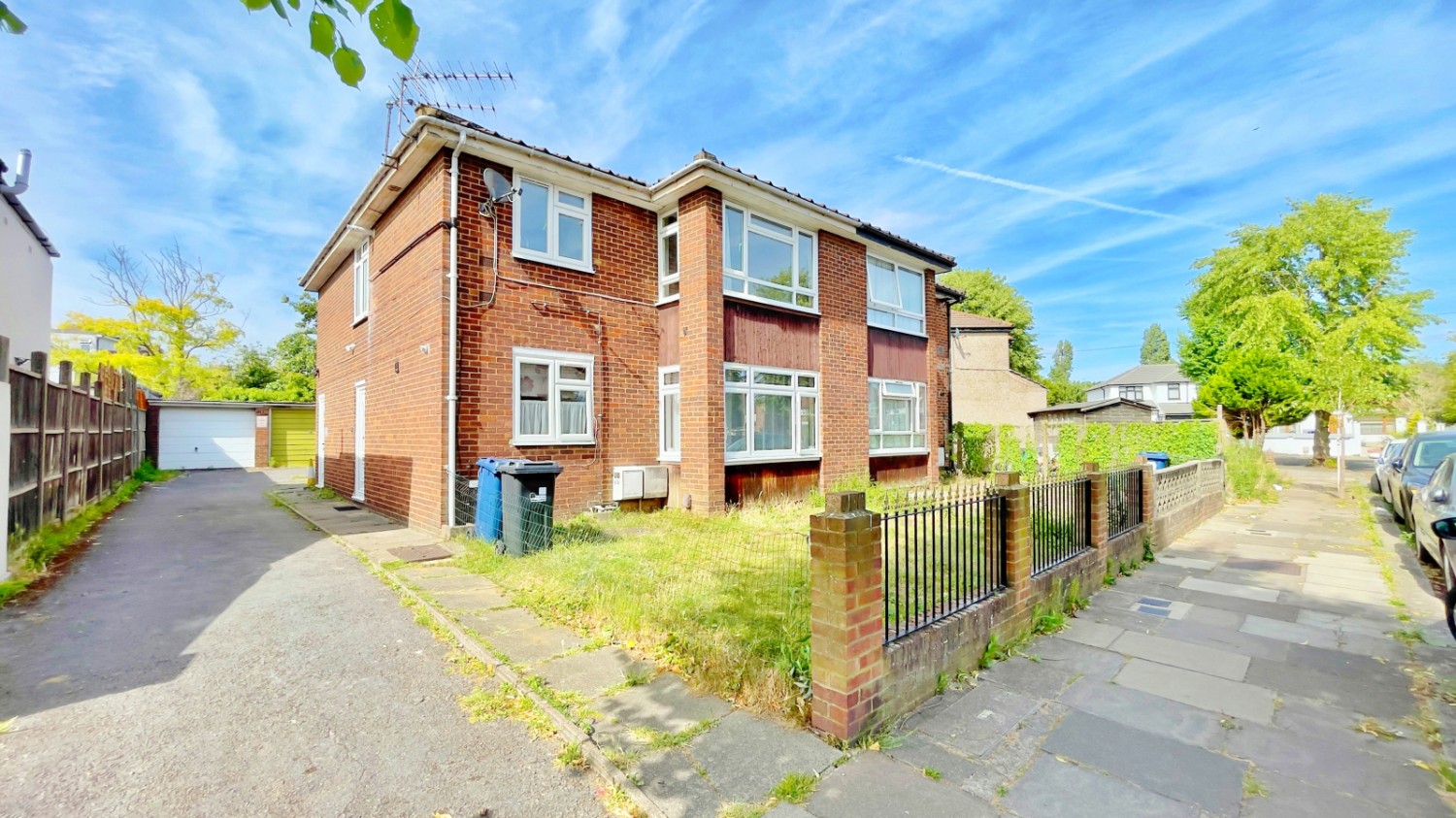 Perivale, Greenford