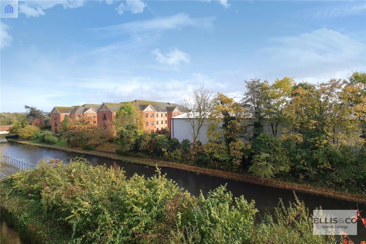 Taywood Road, Northolt