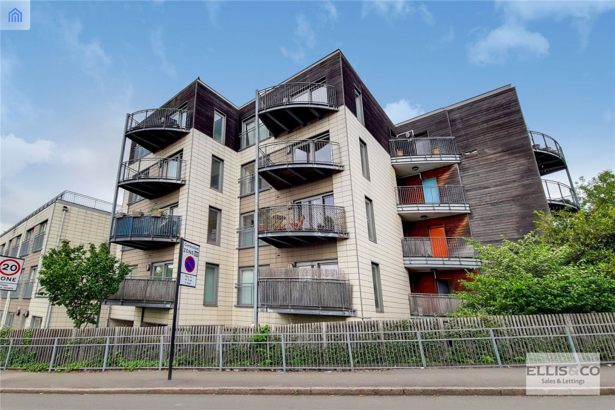 Sudbury Heights Avenue, Greenford