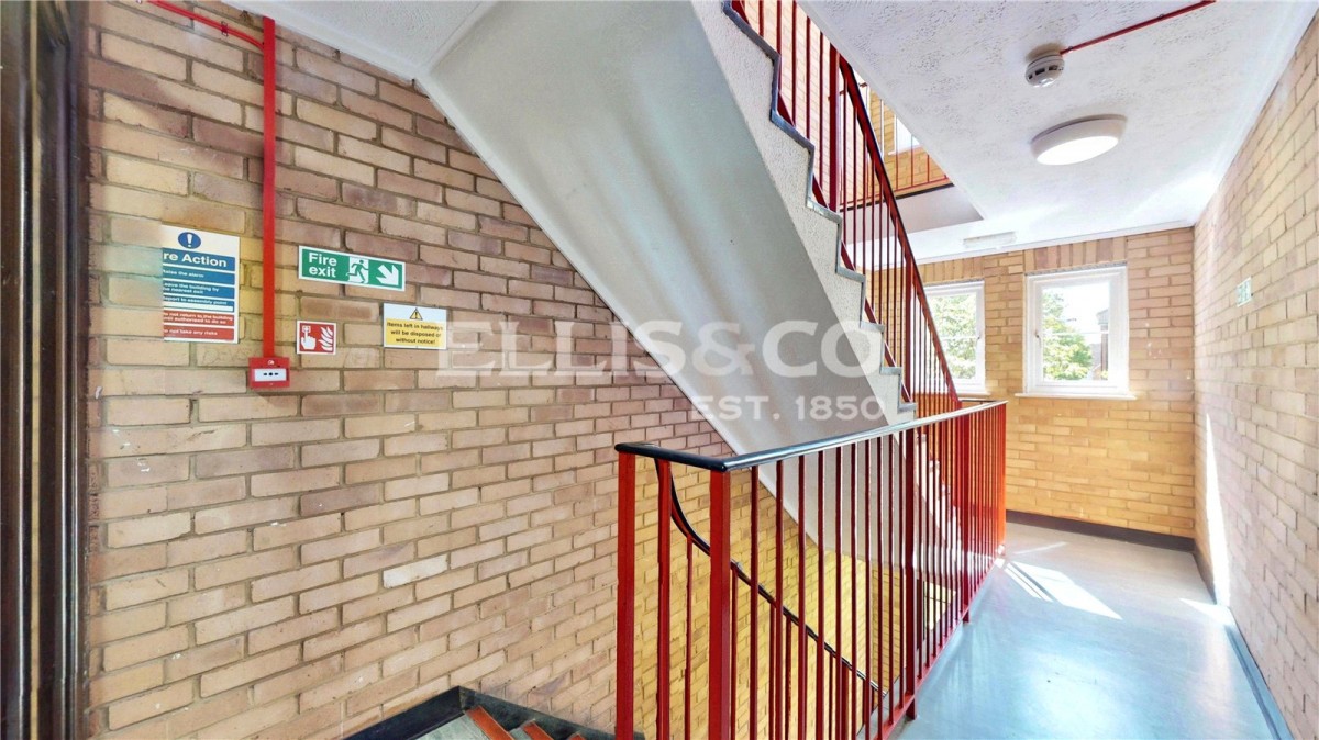 Vicars Bridge Close, Wembley