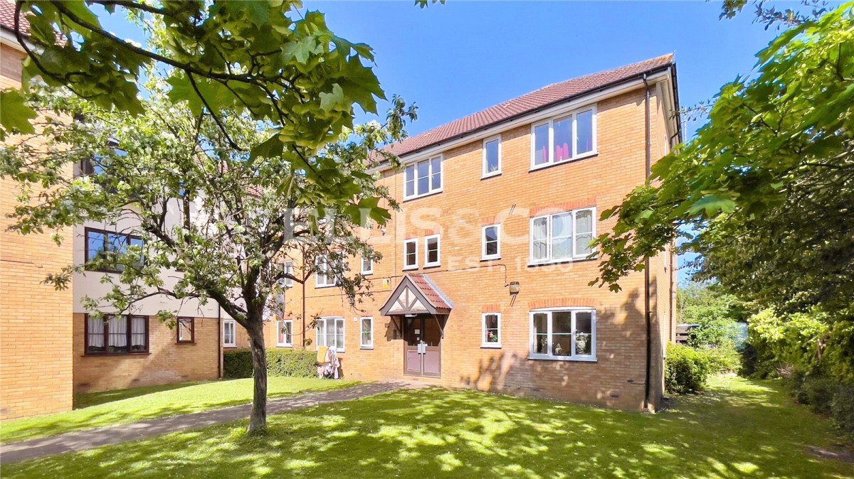 Vicars Bridge Close, Wembley