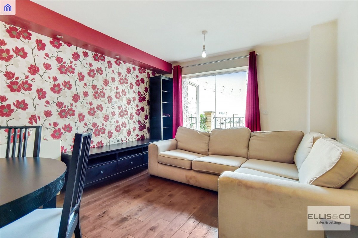 Varcoe Gardens, 1 Varcoe Gardens, Hayes