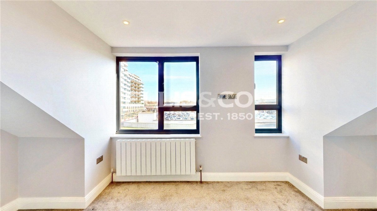 Perivale, Greenford