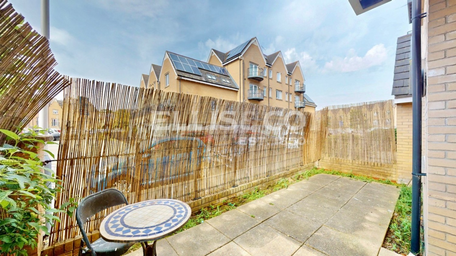 Varcoe Gardens, 1 Varcoe Gardens, Hayes