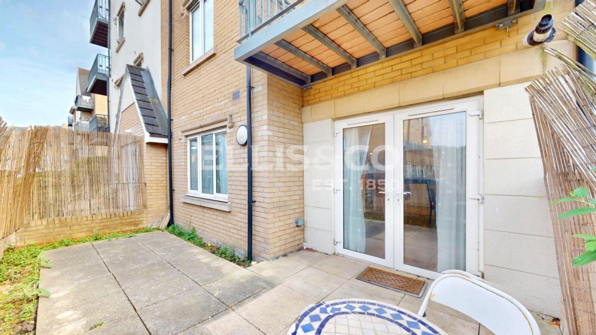Varcoe Gardens, 1 Varcoe Gardens, Hayes