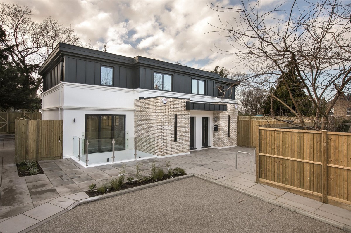 Hanwell, Ealing