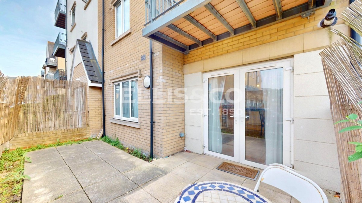 Varcoe Gardens, 1 Varcoe Gardens, Hayes