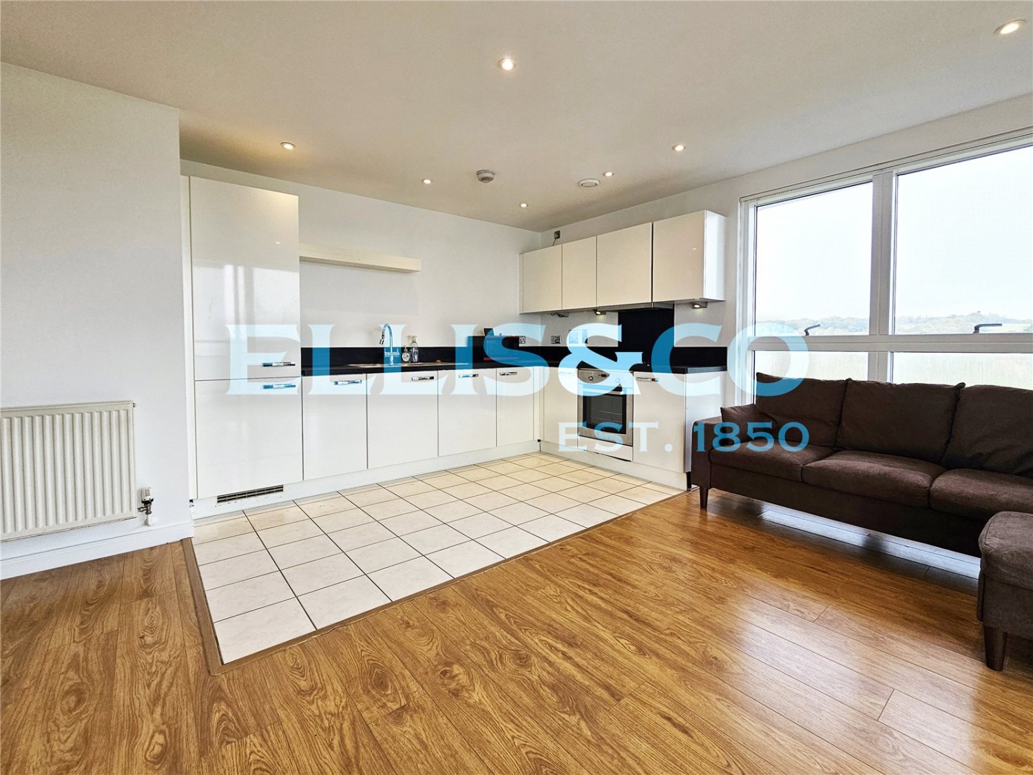 Amias Drive, Edgware, 2 Amias Drive, Edgware