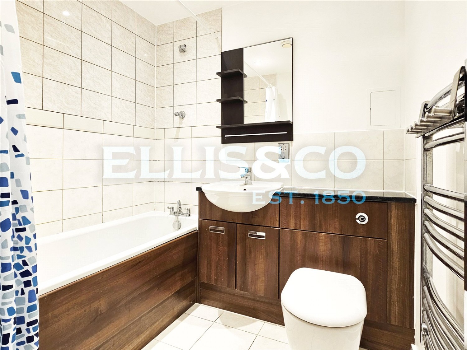 Amias Drive, Edgware, 2 Amias Drive, Edgware