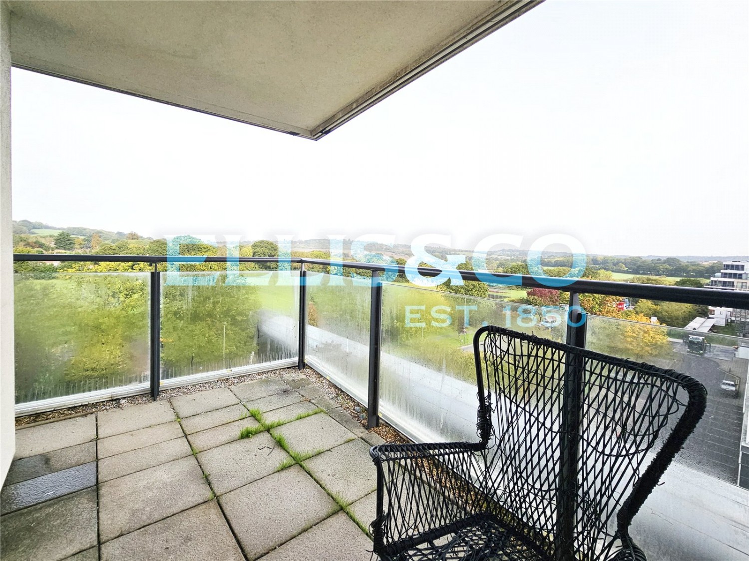 Amias Drive, Edgware, 2 Amias Drive, Edgware