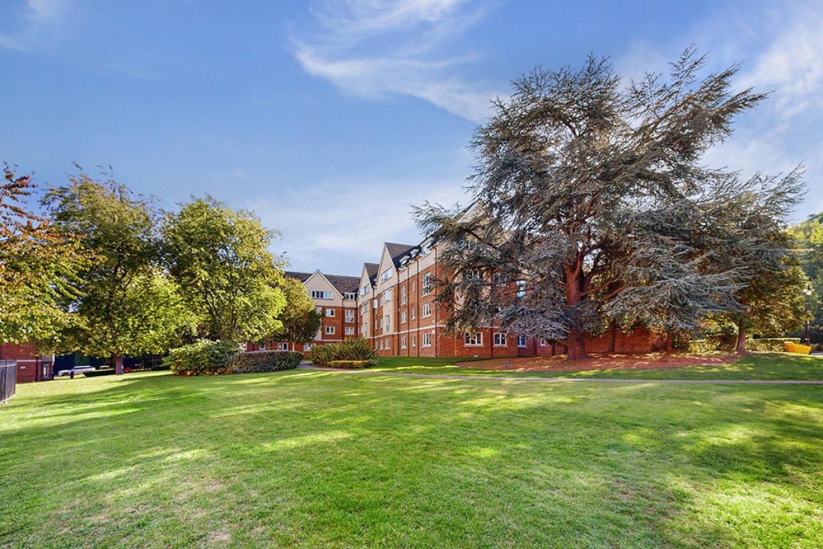 Brightwen Grove, Stanmore