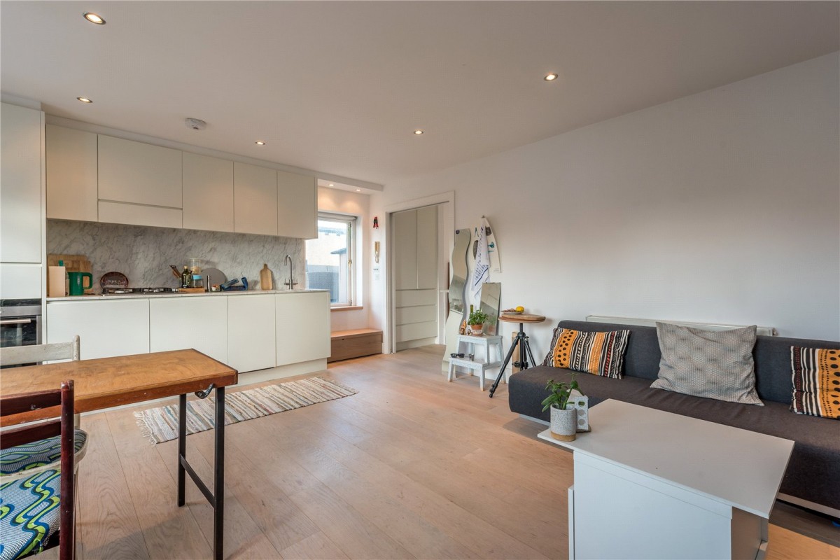 Flat D, Islington, London