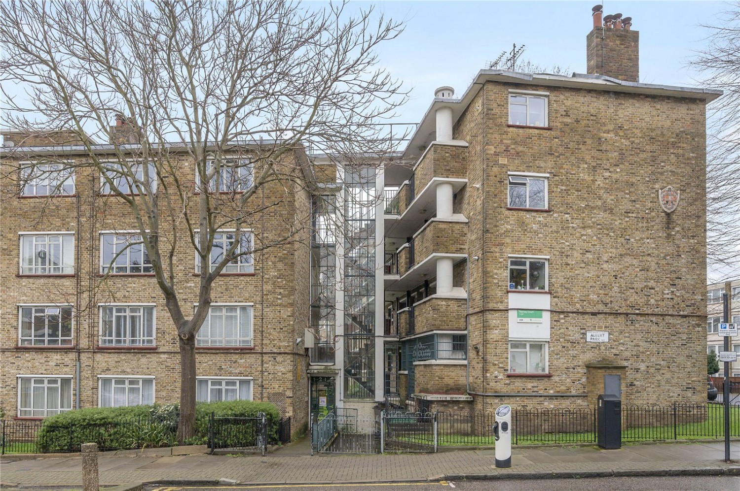 Highbury Hill, London