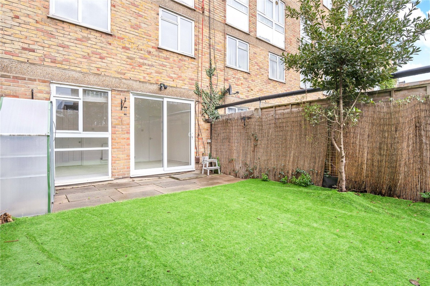 Hawthorne Close, Islington, London