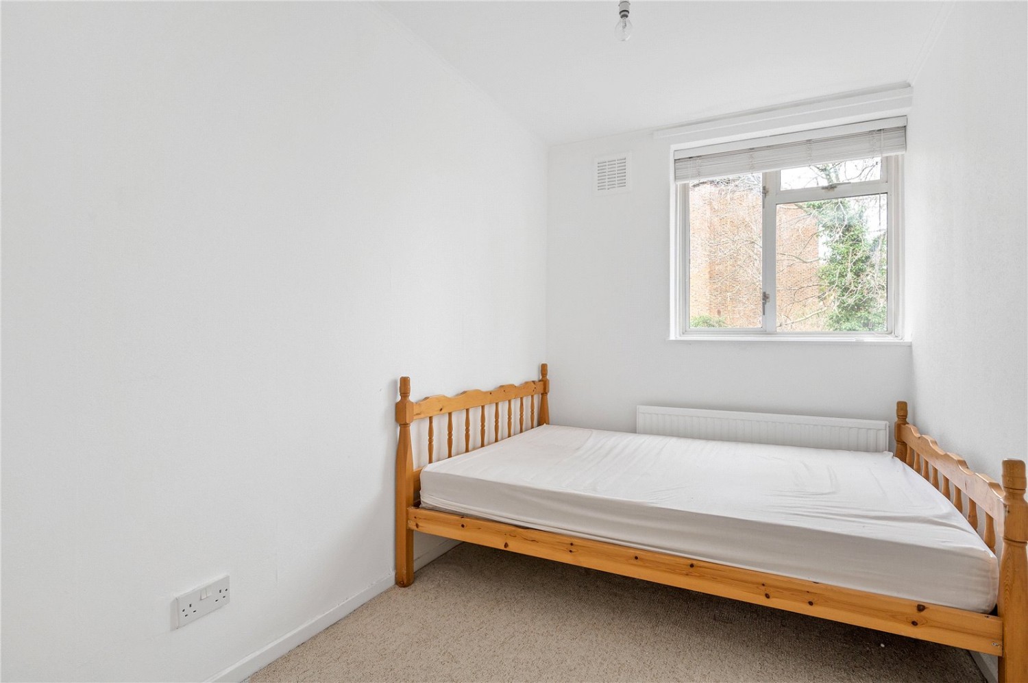 Hawthorne Close, Islington, London
